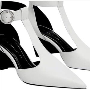 🤍🤍ZARA White T-Strap Shoes🤍🤍